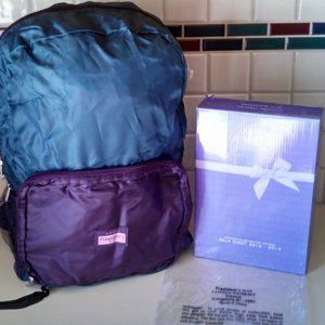 AVON PRESIDENTS CLUB FOLDABLE BACKPACK *BRAND NEW IN BOX*